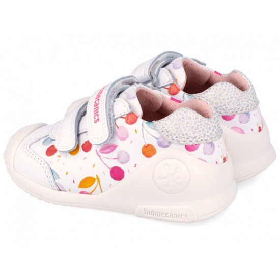 Pantofi din piele fete Biomecanics 262102-b050