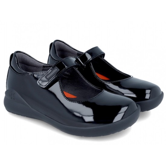 Pantofi negri decupati din piele fete scoala Biomecanics 181120-C785