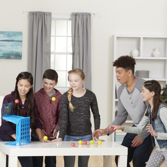 Connect4 joc distractiv cu aruncari Hasbro E3578