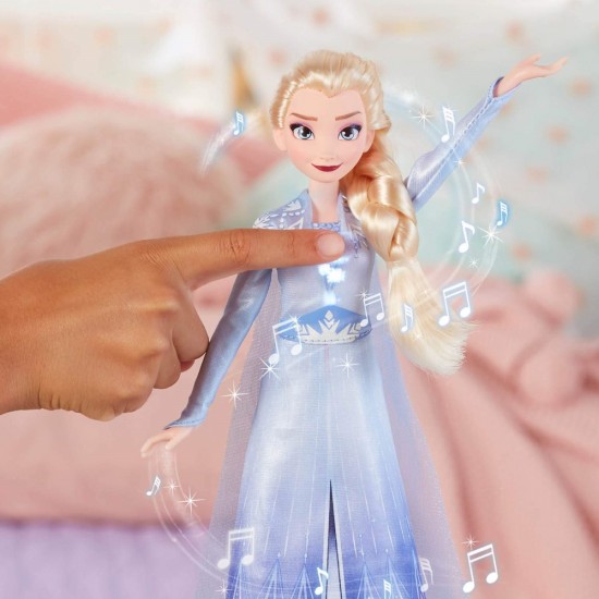 Papusa Frozen II Elsa cu lumini si sunete Hasbro E6852
