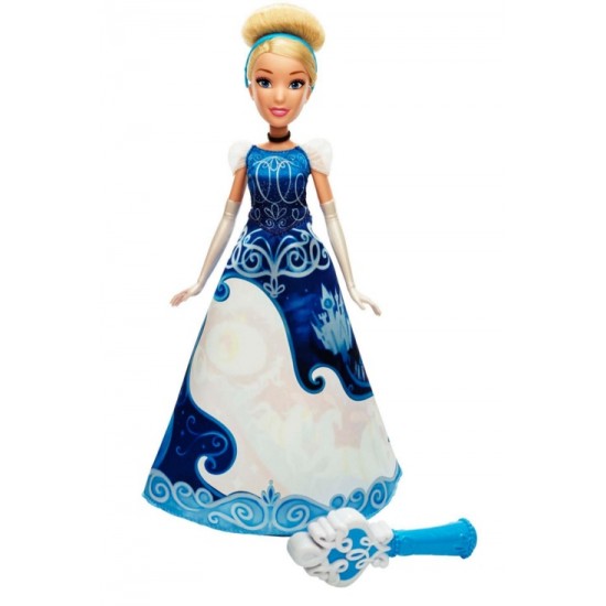 Papusa Hasbro Disney Cenusareasa cu rochie magica
