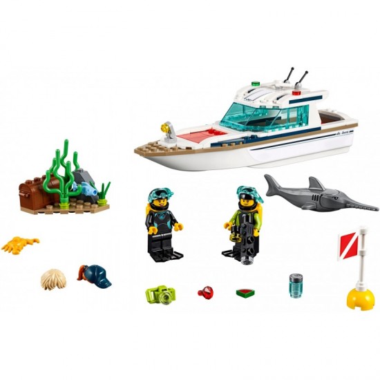 Lego city 60221 iaht pentru scufundari