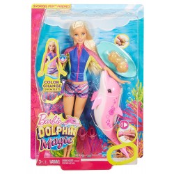 Papusa Barbie la plaja cu delfin