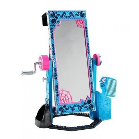 Monster high patul oglinga al lui Frankie