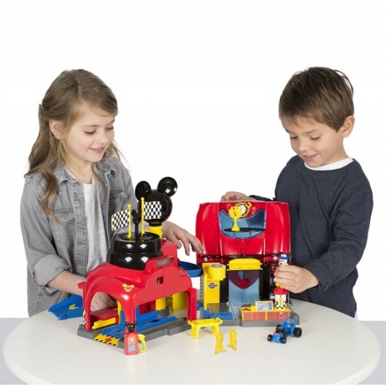 Garaj Mickey Roadster Racers